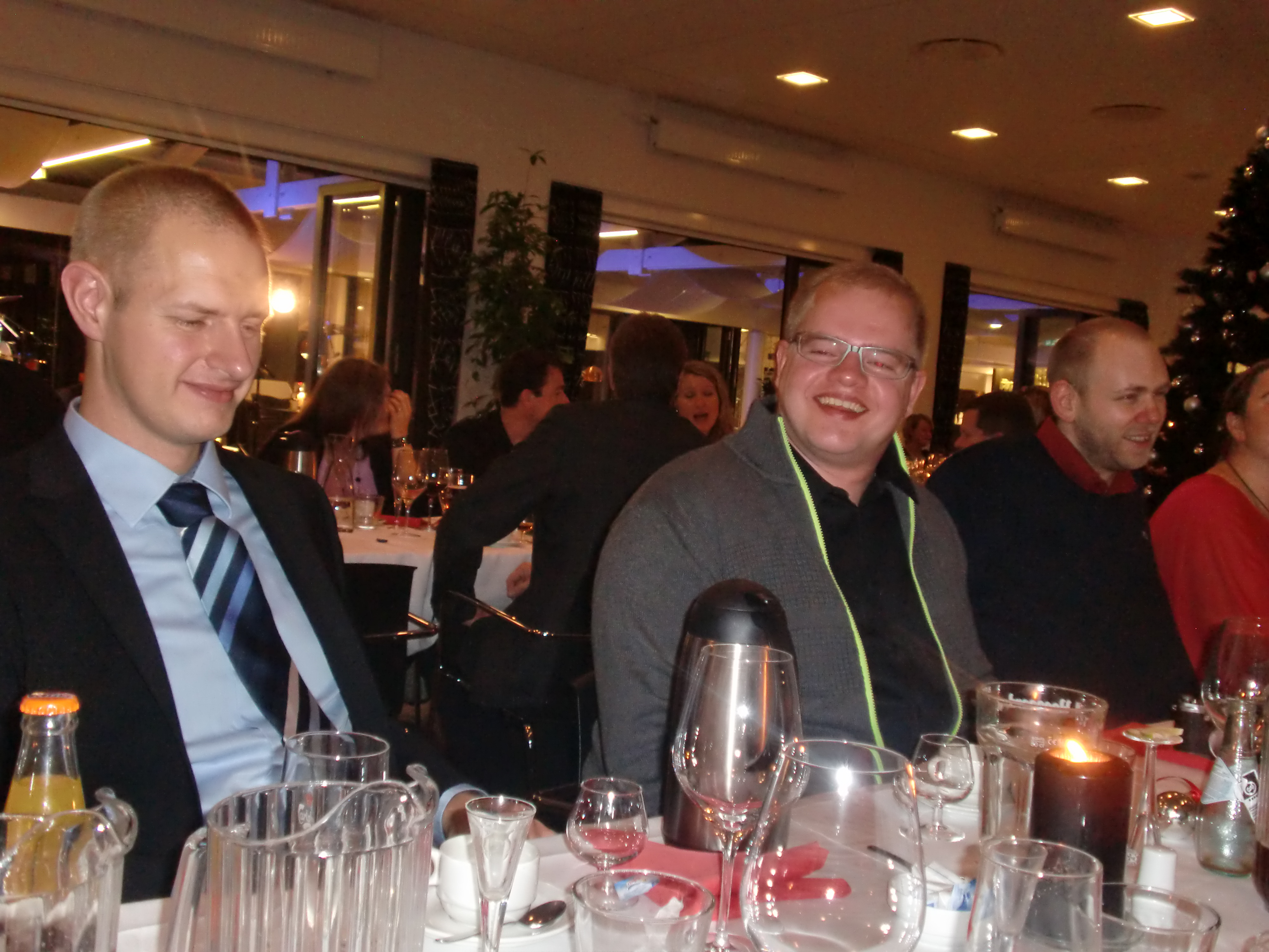 https://www.mos-eisley.dk/media/Netic billeder/Julefrokost%2029-11-2013/CIMG3884.JPG